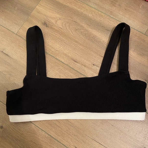 Super cute bikini top - Picture 1 of 6